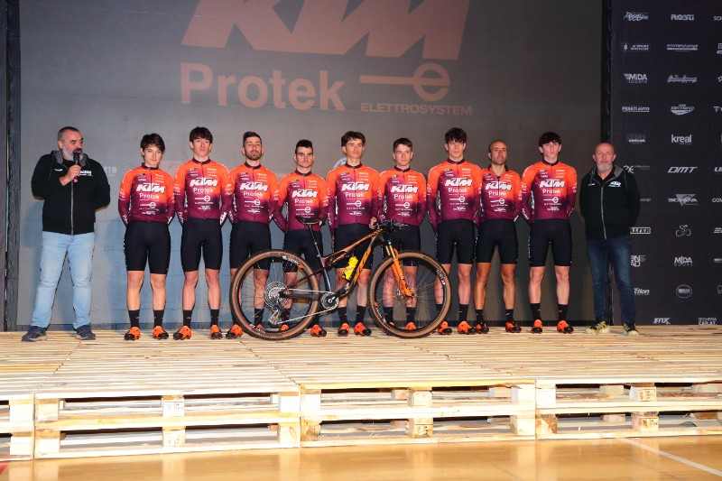 Sabato presentato il team KTM Protek Elettrosystem