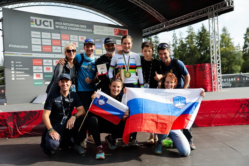 XCO Junior: maglie iridate per Serkezi e Teste