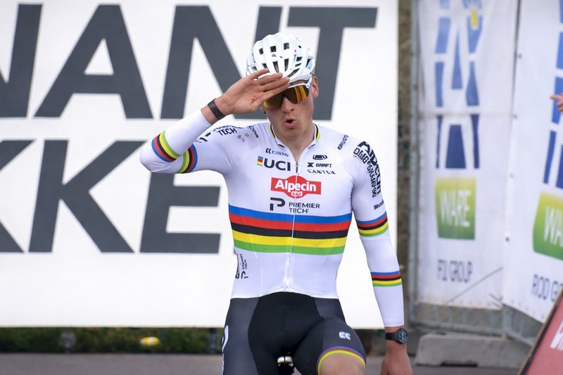 Maasmechelen: VdP più forte di tutti e tutto nella giornata Alpecin