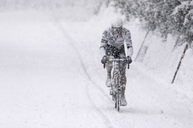Ciclocross Olimpico? Why not! Oggi VdP ha dominato sulla bufera di neve di Mol