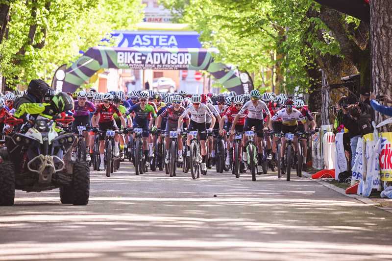A Cingoli la 28^Nove Fossi incanta: 700 bikers tra boschi, panorami e la novità gravel