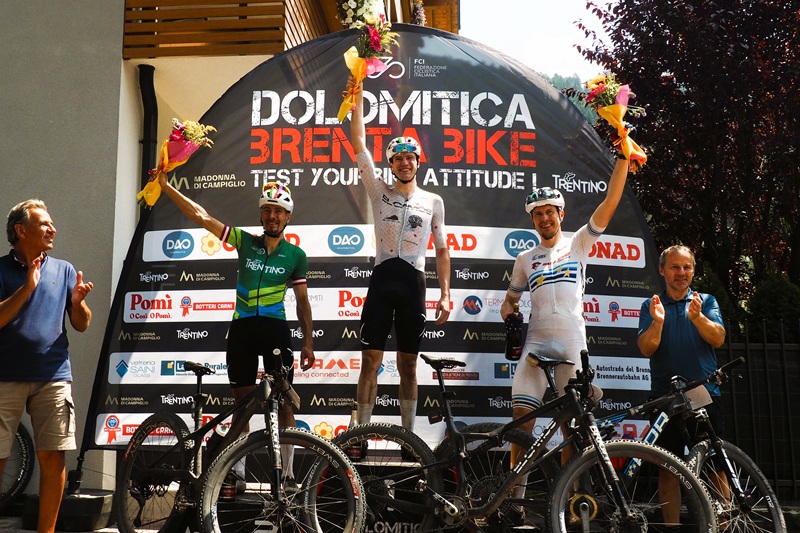 12a Dolomitica Bike: vince, dopo un lungo duello infuocato, Lorenzo Allodi. Nel segno di Adele