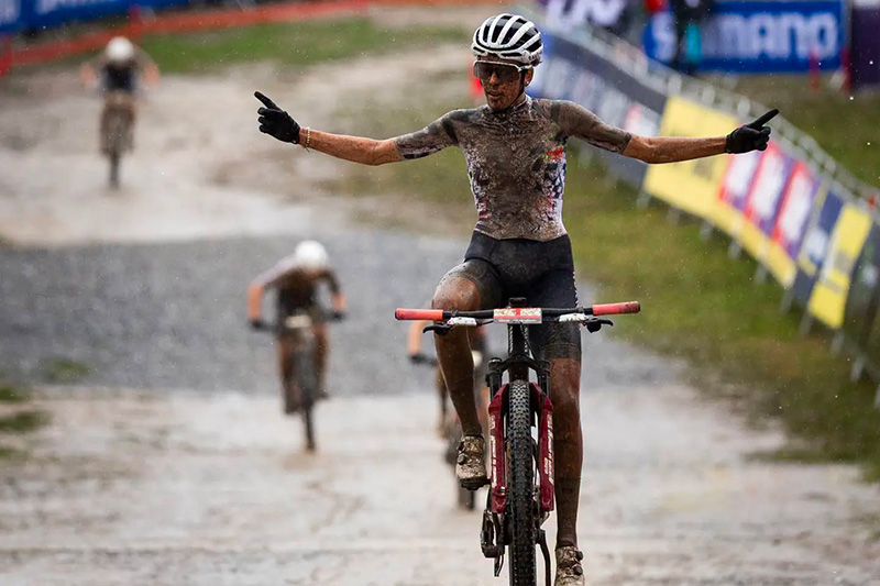 World Cup a Les Gets, nell’XCC under 23 vittorie “italiane” con Corvi e Pedersen